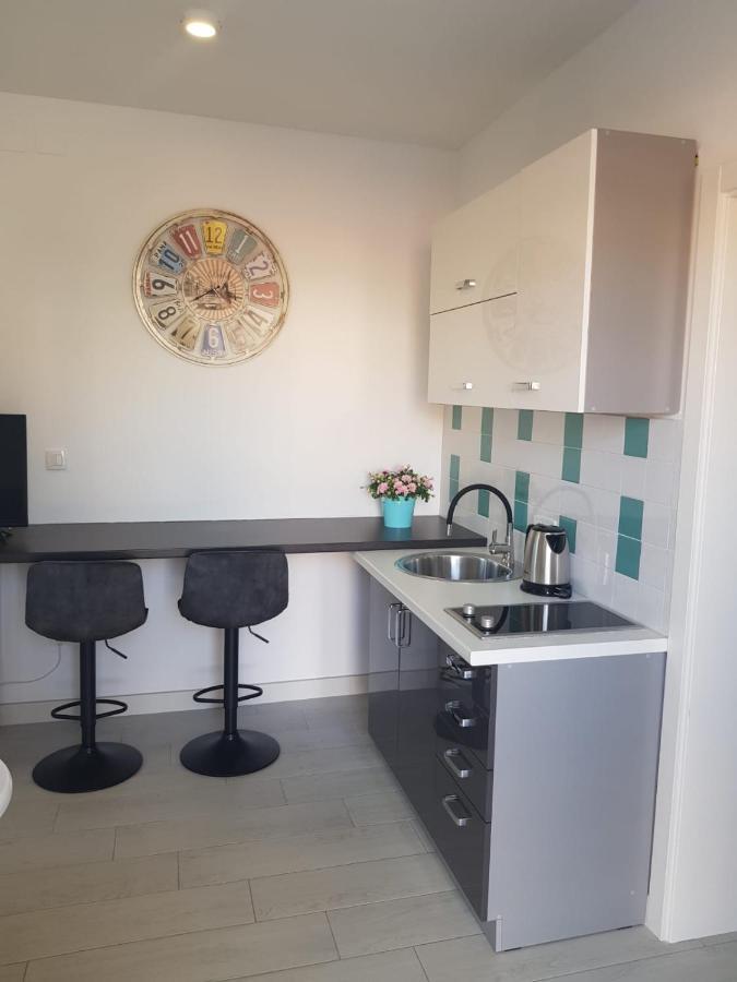 Carlotta Apartman *